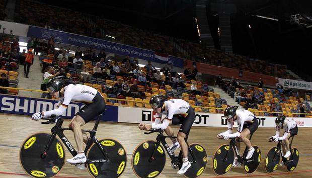 Der deutsche Bahn-Vierer hofft noch auf die Olympia-Qualifikation. Foto: Vincent Jannink Der deutsche Bahn-Vierer hofft noch auf die Olympia-Qualifikation. Foto: Vincent Jannink