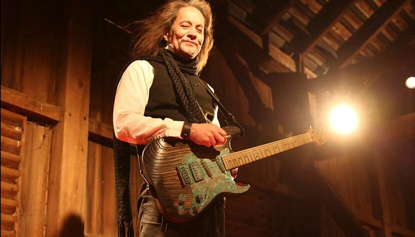 Der frühere Gitarrist von Ozzy Osbourne, Jake E. Lee, ist angeschossen worden. (Archivbild) Der frühere Gitarrist von Ozzy Osbourne, Jake E. Lee, ist angeschossen worden. (Archivbild)