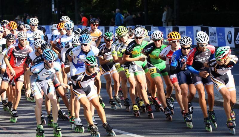 Die Inlineskater kurz nach dem Start beim Berlin-Marathon. Foto: Stephanie Pilick