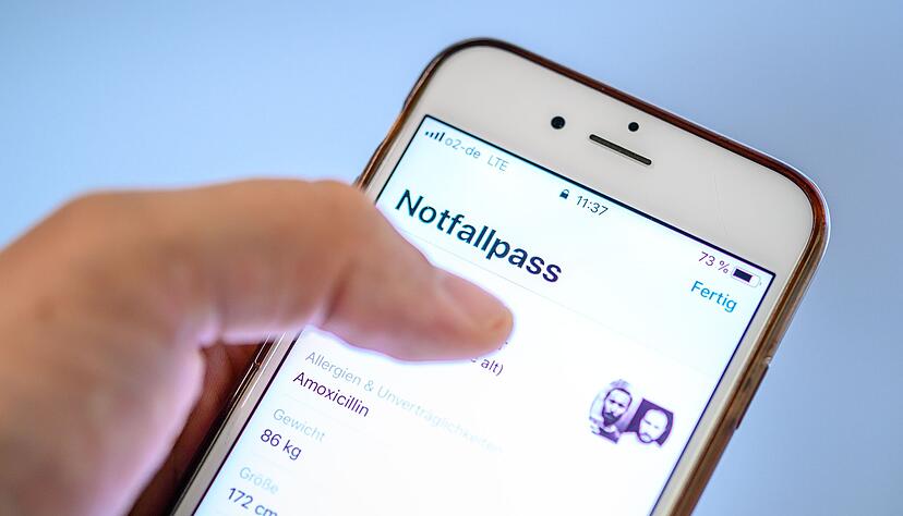 Im «Notfallpass» lässt sich neben Blutgruppe, Allergien oder Organspender-Status auch angeben, welche Medikamente man nimmt und wer im Notfall kontaktiert werden soll. Im «Notfallpass» lässt sich neben Blutgruppe, Allergien oder Organspender-Status auch angeben, welche Medikamente man nimmt und wer im Notfall kontaktiert werden soll.