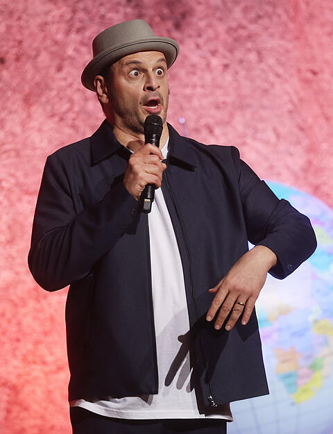 Kaya Yanar in der Heilbronner Harmonie. Kaya Yanar in der Heilbronner Harmonie.