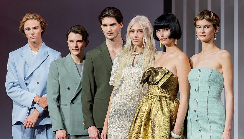 Daniela und Moritz setzten sich knapp gegen die übrigen vier Finalistinnen und Finalisten durch. Daniela und Moritz setzten sich knapp gegen die übrigen vier Finalistinnen und Finalisten durch.