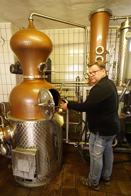 Besucher erhalten in sieben Betrieben Einblicke in die Brennerei. Besucher erhalten in sieben Betrieben Einblicke in die Brennerei.