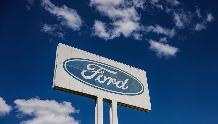 Blauer Himmel bei Sonnenschein - hat Ford nun eine bessere Zukunft?
