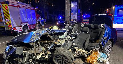 Zwei Menschen werden am vergangenen Samstag schwer verletzt.
Foto: Kinkopf