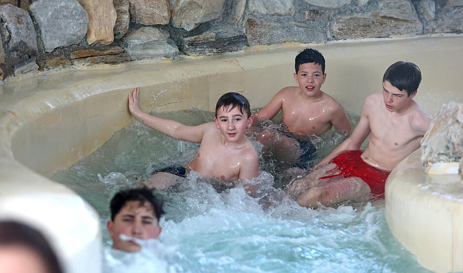 Schülerparty des ASG im Aquatoll Neckarsulm