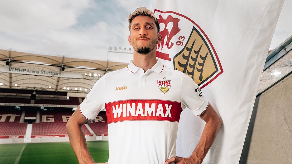 Der VfB Stuttgart hat sein Champions-League-Trikot vorgestellt. Der Kragen und die Knöpfe am Hals ähneln einem Poloshirt, der Brustring hat eine Besonderheit.