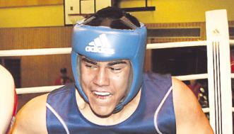 Melvin Perry ist deutscher Vizemeister der Amateurboxer.Foto: Karl-Heinz Leitz Melvin Perry ist deutscher Vizemeister der Amateurboxer.Foto: Karl-Heinz Leitz