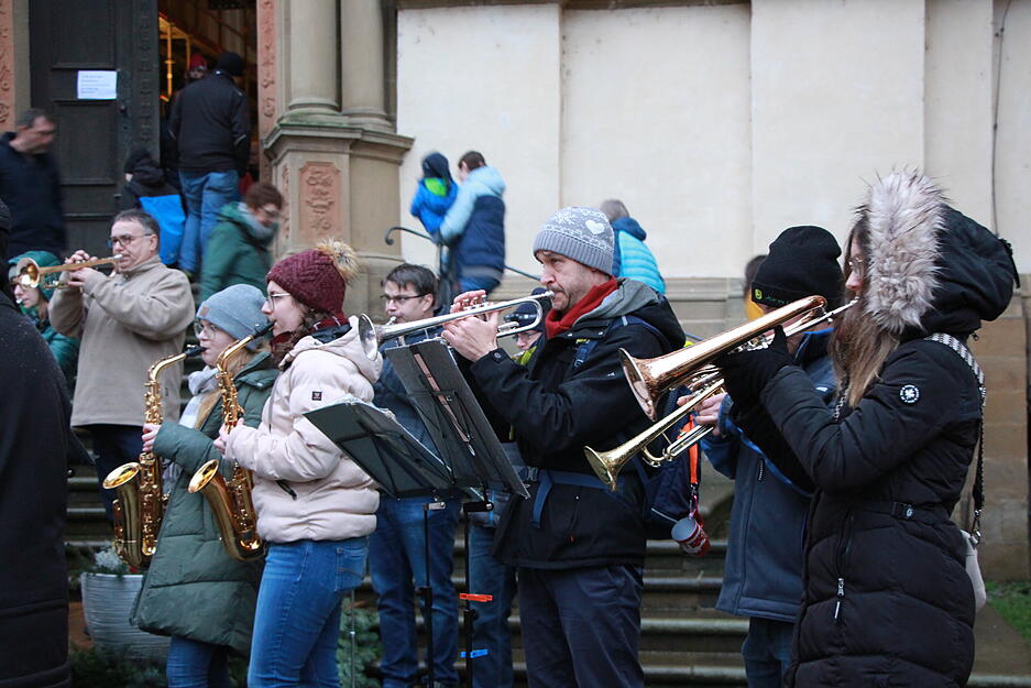 Weihnachtsmarkt im Kloster Schöntal besticht mit seiner Atmosphäre