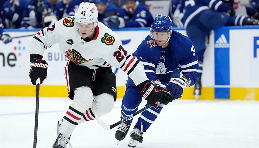 K&ouml;nnte noch zum deutschen WM-Team sto&szlig;en: Lukas Reichel (l).