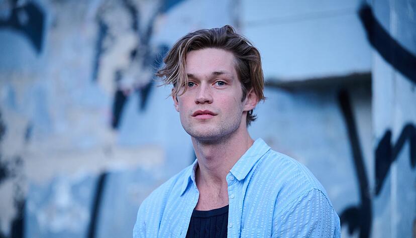 Verträumter und zugleich wachsamer Blick auf die Welt: Damian Hardung.