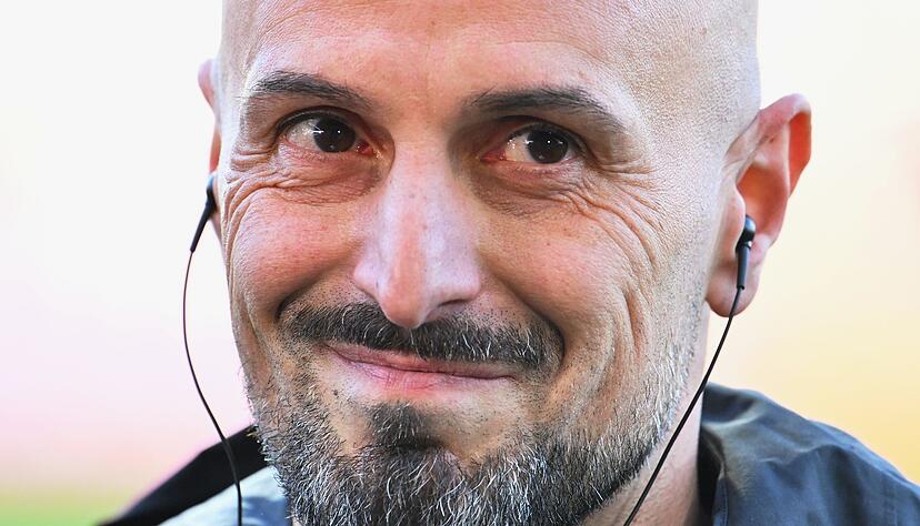 Trainer Antonio Di Salvo freut sich auf das Duell mit Griechenland. Trainer Antonio Di Salvo freut sich auf das Duell mit Griechenland.