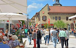 Gutscheine statt Einkauf vor Ort: In Eppingen versucht die Stadt, mit einer besonderen Initiative Einzelhändlern zu helfen.
Foto: Archiv/Plapp-Schirmer Gutscheine statt Einkauf vor Ort: In Eppingen versucht die Stadt, mit einer besonderen Initiative Einzelhändlern zu helfen.
Foto: Archiv/Plapp-Schirmer