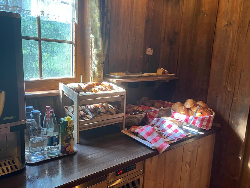 Frühstück in der Wildsauschenke – mitten im Herzen des Wildparadieses Tripsdrill.