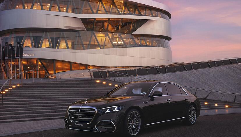 Mopf beim Luxusschlitten: Die Modellpflege (Mopf) der Mercedes S-Klasse bringt ab Sommer unter anderem &uuml;berarbeitetes Design und neue Technik .