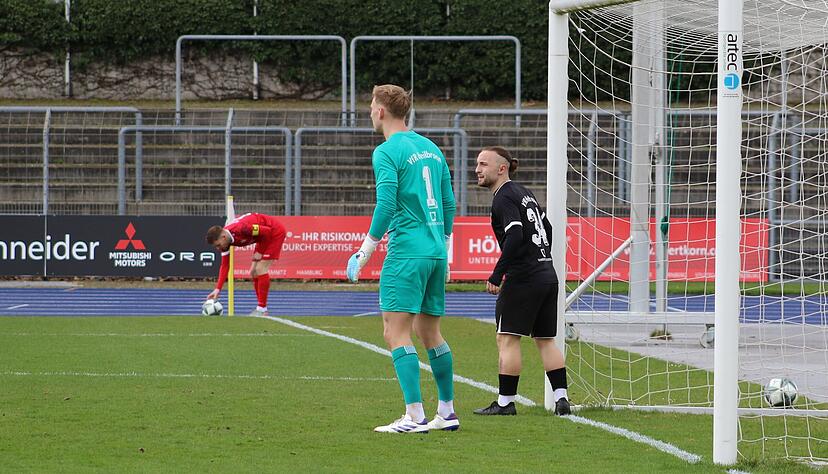 Zahlreiche vergebene Torchancen und zwei individuelle Fehler kosten den VfR Heilbronn gegen Rottenburg wichtige drei Punkte. Zahlreiche vergebene Torchancen und zwei individuelle Fehler kosten den VfR Heilbronn gegen Rottenburg wichtige drei Punkte.