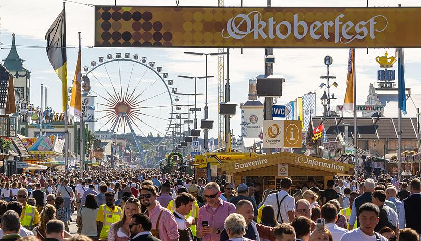 Ab Samstag wird wieder - wie hier im vergangenen Jahr - ein Ansturm aufs Oktoberfest erwartet. (Archivbild)
