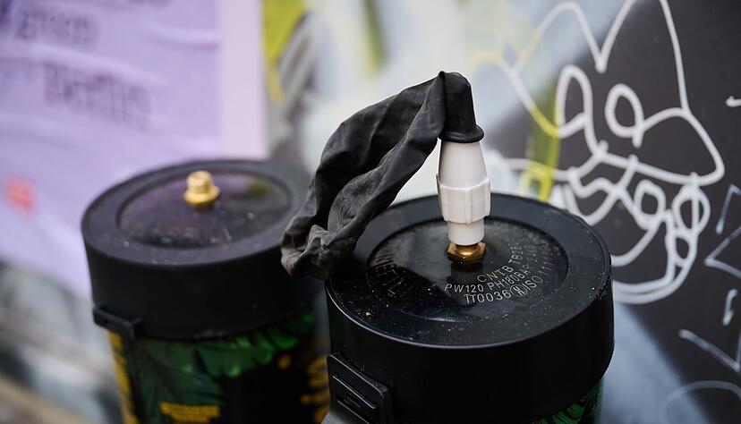 Lachgas ist besonders bei Jugendlichen beliebt. (Archivbild) Lachgas ist besonders bei Jugendlichen beliebt. (Archivbild)