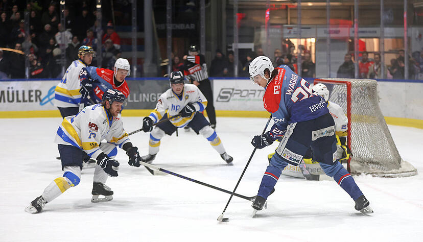 Aktuell bleiben Falken-Spieler auch Falken-Spieler. Abwanderungswilligen Akteuren erteilt der vorl&auml;ufige Insolvenzverwalter aktuell keine Freigabe.