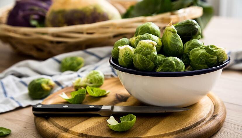 Frischer Rosenkohl hat pralle und kräftig grüne Röschen. Frischer Rosenkohl hat pralle und kräftig grüne Röschen.