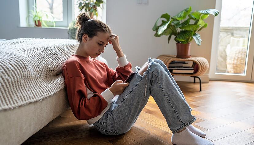 Cyber-Mobbing kann bei Kindern und Jugendlichen zu schwerwiegenden gesundheitlichen Problemen führen. Cyber-Mobbing kann bei Kindern und Jugendlichen zu schwerwiegenden gesundheitlichen Problemen führen.