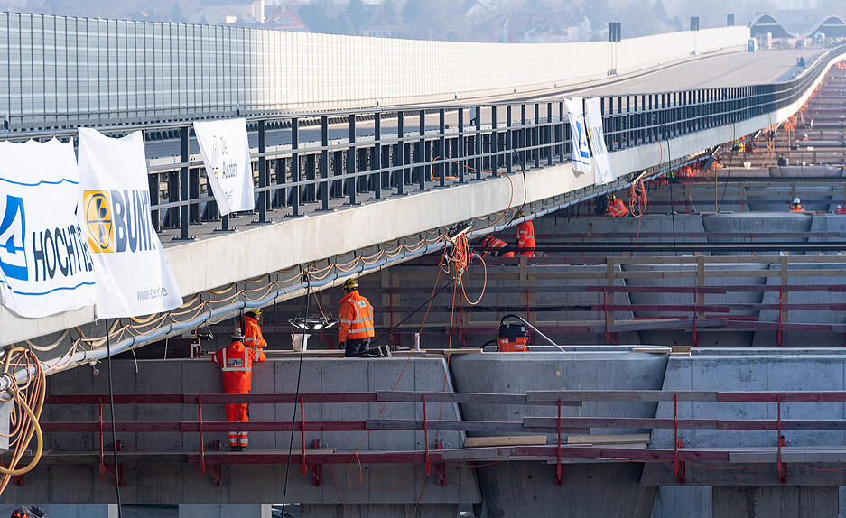 A6-Brücke bei Heilbronn wird verschoben