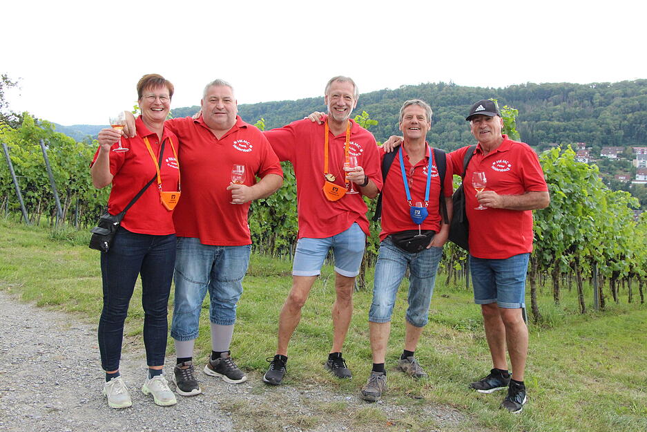 Aus dem benachbarten Neckar-Odenwald-Kreis kommt diese Gruppe schon seit vielen Jahren zur Kochertaler Genießertour. Aus dem benachbarten Neckar-Odenwald-Kreis kommt diese Gruppe schon seit vielen Jahren zur Kochertaler Genießertour.