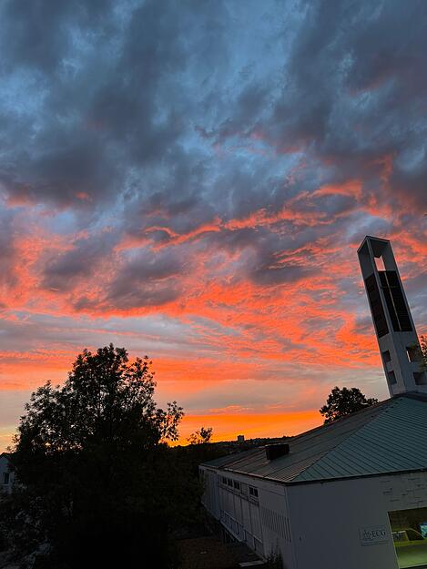 Der perfekte Abschluss für einen Abend im Juli. Der perfekte Abschluss für einen Abend im Juli.