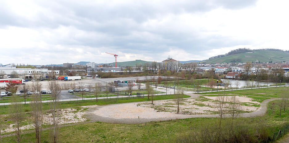 Fläche vor dem Zukunftspark Wohlgelegen: Auch hier ist ein Seilbahn-Stopp geplant.