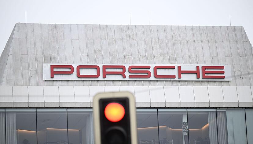 Bei Porsche sieht der Betriebsrat Tausend Stellen in Gefahr. (Archivbild)