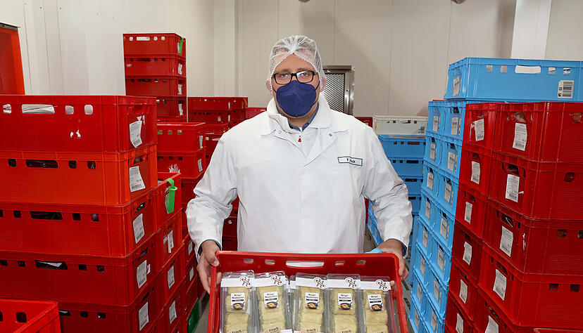 Maultaschenproduktion bei der Metzgerei Nothwang in Bad Friedrichshall Maultaschenproduktion bei der Metzgerei Nothwang in Bad Friedrichshall