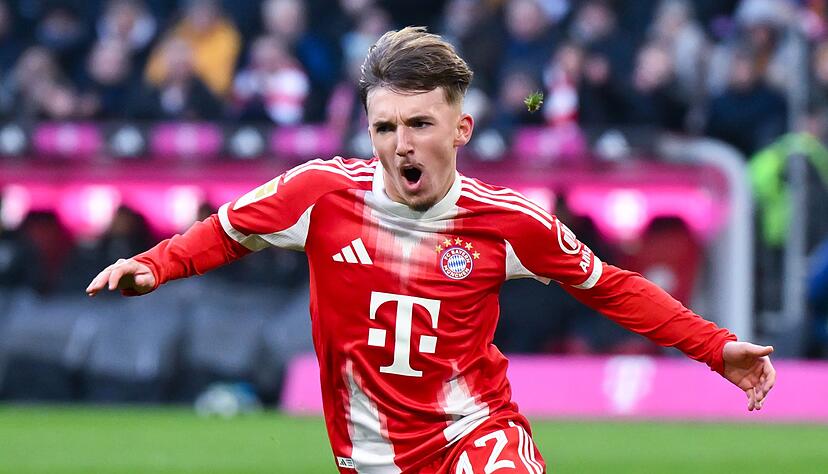 Lennart Karl jubelt nach seinem Tor gegen Freiburg.