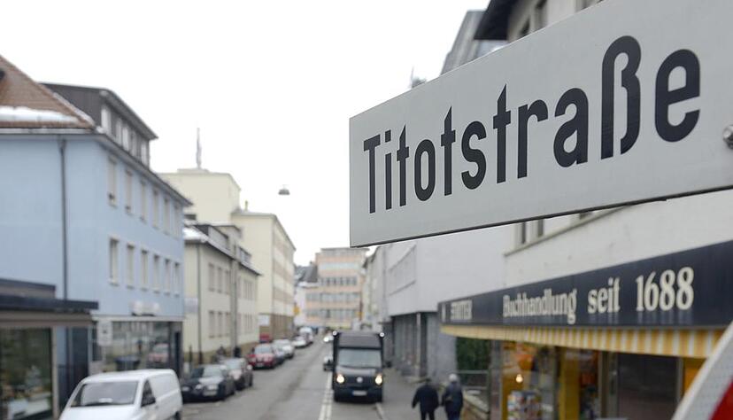 Im Januar wurde ein Mann in der Heilbronner Titotstraße getötet. Drei Tatverdächtigen stehen vor Gericht. Totschlag lautet die Anklage. Im Januar wurde ein Mann in der Heilbronner Titotstraße getötet. Drei Tatverdächtigen stehen vor Gericht. Totschlag lautet die Anklage.