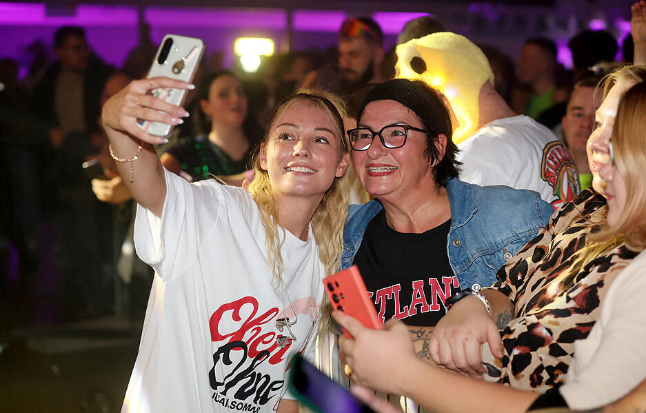 Malle-Feeling und gute Laune: Zahlreiche Gäste strömten zur Mallorca-Party in Langenbrettach. Malle-Feeling und gute Laune: Zahlreiche Gäste strömten zur Mallorca-Party in Langenbrettach.