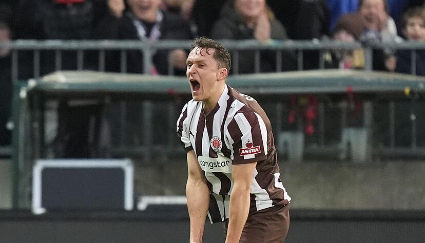 Große Freude: St. Paulis Martijn Kaars stellt gegen Heidenheim seine Torjäger-Qualitäten unter Beweis. Große Freude: St. Paulis Martijn Kaars stellt gegen Heidenheim seine Torjäger-Qualitäten unter Beweis.