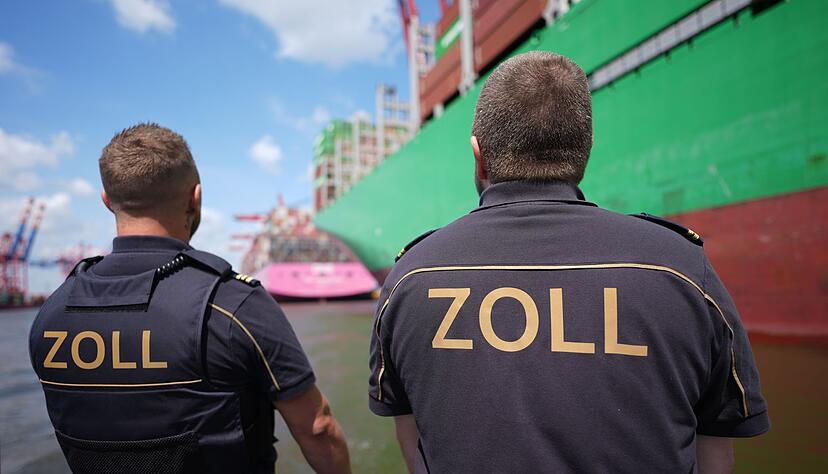In Hamburg entdeckten die Zollfahnder im Jahr 2025 mehrfach große Mengen an Kokain in Seecontainern. (Archivbild) In Hamburg entdeckten die Zollfahnder im Jahr 2025 mehrfach große Mengen an Kokain in Seecontainern. (Archivbild)