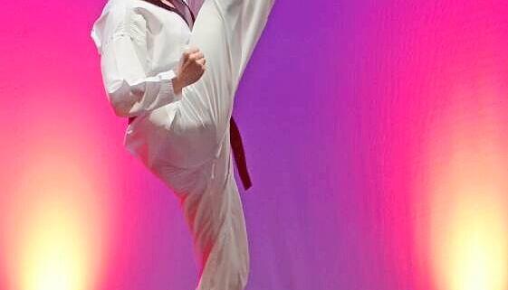 Beweglichkeit und Kraft: Taekwondo von Budokwai Öhringen. Beweglichkeit und Kraft: Taekwondo von Budokwai Öhringen.