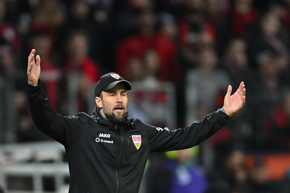 VfB Stuttgart im DFB-Pokal bei Bayer Leverkusen