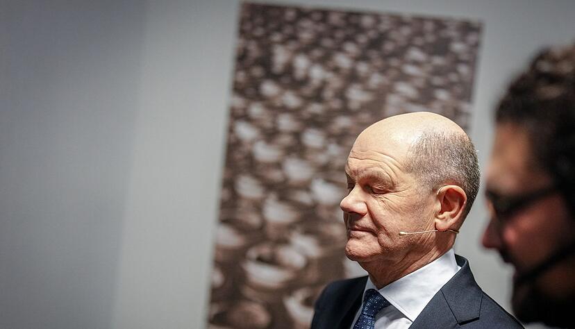 Kanzler Olaf Scholz (SPD) und der Unions-Kanzlerkandidat, Friedrich Merz, gehen beide davon aus, dass sie nach dem 23. Februar nicht gemeinsam einer Regierung angehören werden. Kanzler Olaf Scholz (SPD) und der Unions-Kanzlerkandidat, Friedrich Merz, gehen beide davon aus, dass sie nach dem 23. Februar nicht gemeinsam einer Regierung angehören werden.
