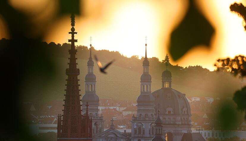 In der bayerischen Stadt findet das Kiliani-Volksfest statt - allerdings ohne den Ballermann-Hit «Layla». In der bayerischen Stadt findet das Kiliani-Volksfest statt - allerdings ohne den Ballermann-Hit «Layla».