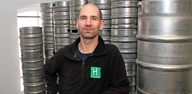 Hinter der Marke Hopfenstopfer-Fassbier steht Thomas Wachno.Foto: Gajer