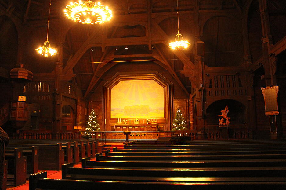 Blick ins Innere der Kirche von Kiruna.