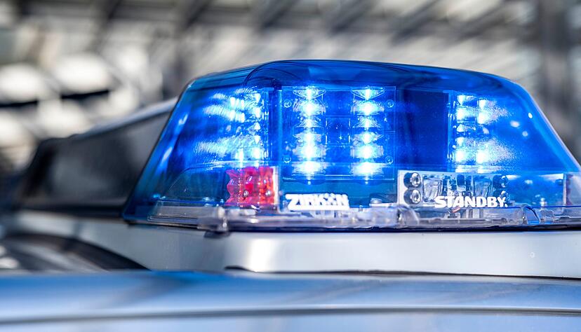 Die Ursache für den Unfall im Rems-Murr-Kreis ist laut Polizei noch völlig unklar. (Symbolbild) Die Ursache für den Unfall im Rems-Murr-Kreis ist laut Polizei noch völlig unklar. (Symbolbild)