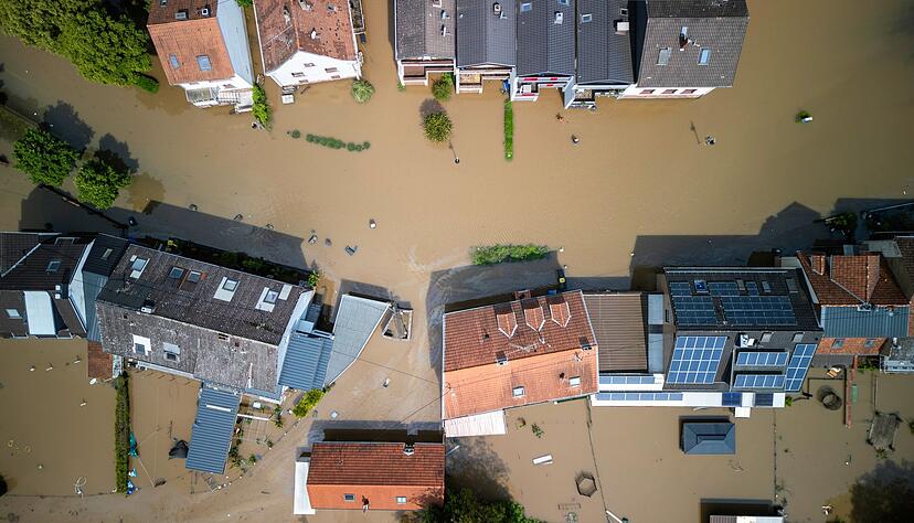 Werden Immobilien durch Unwetter beschädigt, springen oft Versicherungen ein. Doch nach Schadensfällen kommt es immer mal dazu, dass Anbieter bestehende Verträge kündigen. Werden Immobilien durch Unwetter beschädigt, springen oft Versicherungen ein. Doch nach Schadensfällen kommt es immer mal dazu, dass Anbieter bestehende Verträge kündigen.