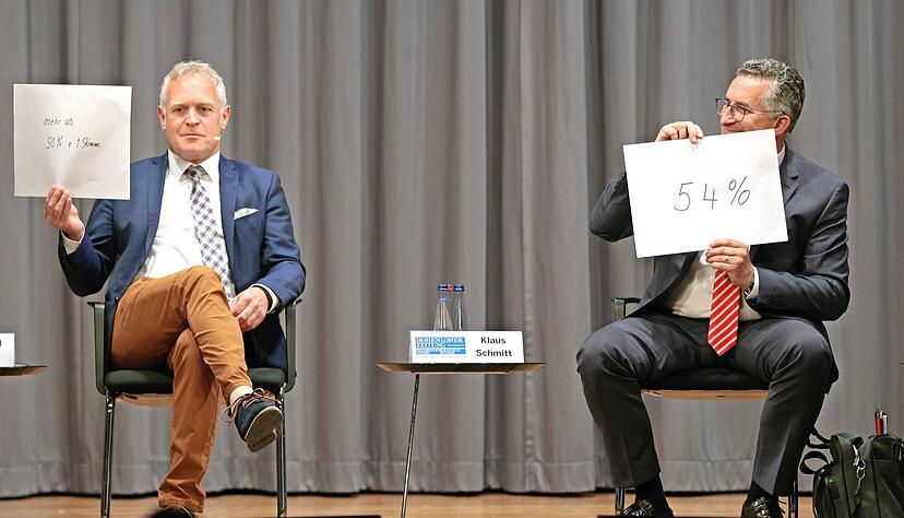 Amtsinhaber Michael Bauer (links) hoffte auf "50 Prozent plus eine Stimme", Konkurrent Klaus Schmitt auf 54 Prozent.