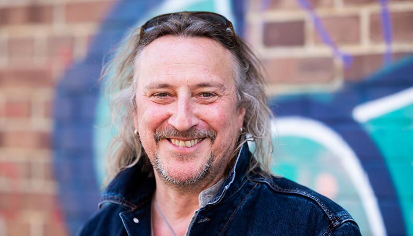 Schlagers&auml;nger Dieter Thomas Kuhn l&auml;chelt.