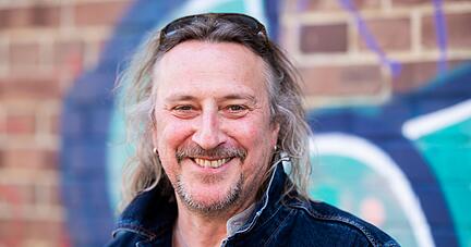 Schlagers&auml;nger Dieter Thomas Kuhn l&auml;chelt.