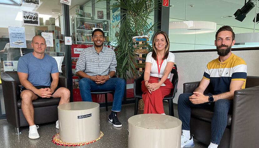 Sehen sich auch Lehrer als Vorbilder an (von links): Jakob Baum, Ivan Elliot, Cristina Baglio und Nikola Grgic. Foto: Simon Gajer Sehen sich auch Lehrer als Vorbilder an (von links): Jakob Baum, Ivan Elliot, Cristina Baglio und Nikola Grgic. Foto: Simon Gajer
