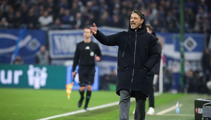 BVB-Trainer Niko Kovac muss seine Spieler beruhigen