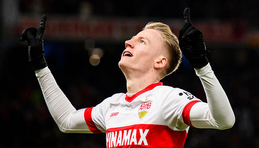 „Die Mannschaftsleistung ist immer am wichtigsten“: Chris Führich geht beim 2:0 gegen Bochum mit bestem Beispiel voran, trifft in der 53. Minute zum 1:0.